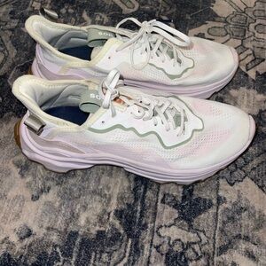 Sorel White and Pink Women's Sneakers Sz 11